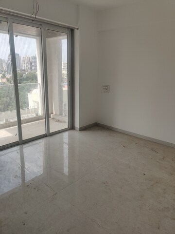Room in 3 BHK Apartment at Mayfair Housing Mayfair Marvel, Malad West – for Rent