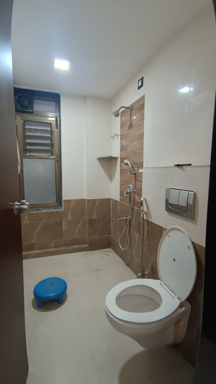 Attached Bathroom, chandrabhaga-arcade 2 Bedroom 1000 Sq.Ft. Villa In Dhankawadi Pune 8914575