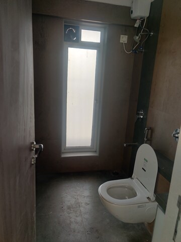Furnished Amenities in 3 BHK Apartment at Mayfair Housing Mayfair Marvel, Malad West – for Rent