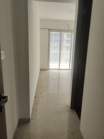 Room in 3 BHK Apartment at Mayfair Housing Mayfair Marvel, Malad West – for Rent