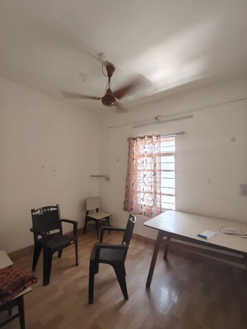 Room in 1 BHK Apartment at Sadashiv Peth – for Sale