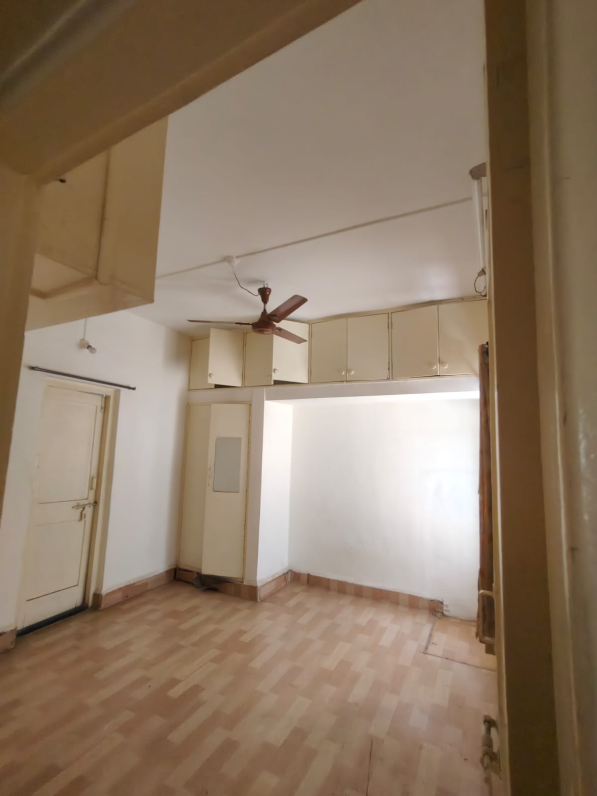 1 BHK Apartment For Sale in Abc