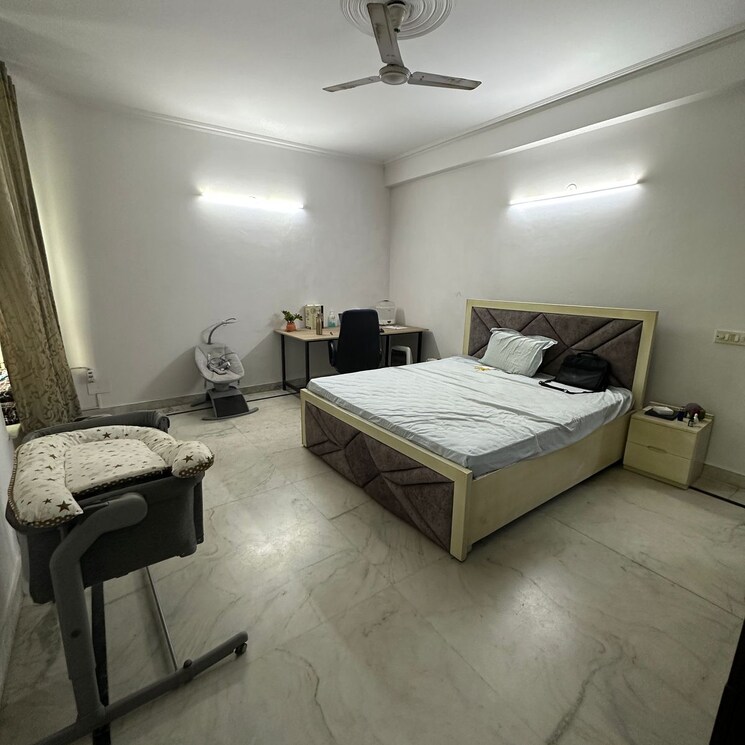 Bedroom, sector 49 5 Bedroom 153 Sq.Mt. Independent House In Sector 49 Noida 8914624