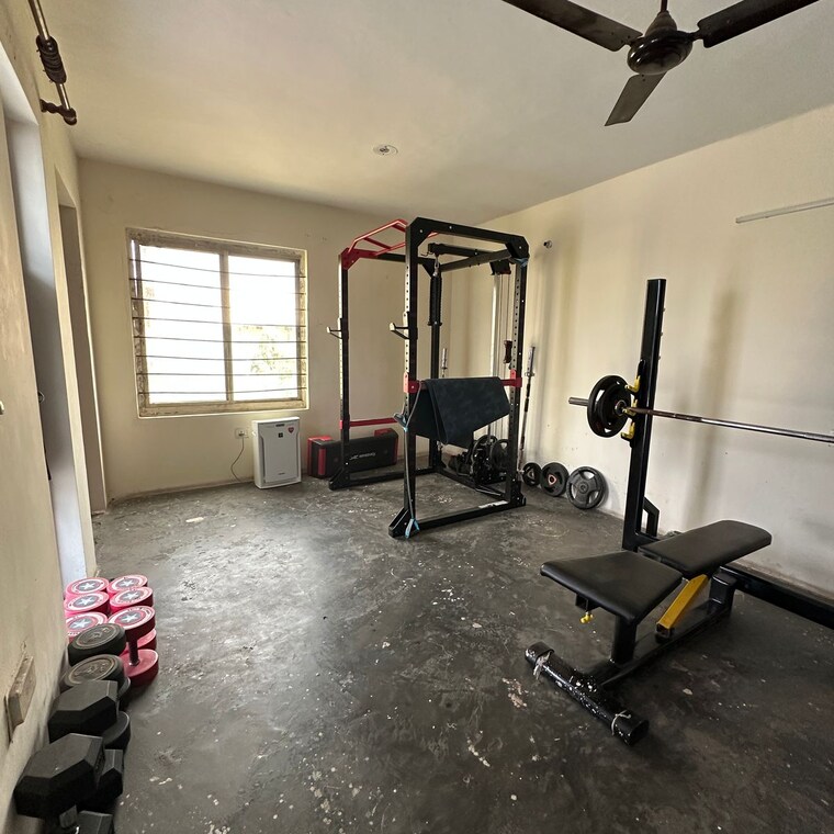 Gym, sector 49 5 Bedroom 153 Sq.Mt. Independent House In Sector 49 Noida 8914624