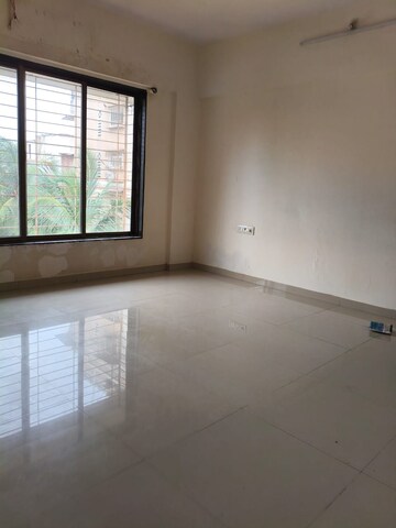 Room in 2 BHK Apartment at Ram Niwas Goregaon West, Goregaon West – for Rent