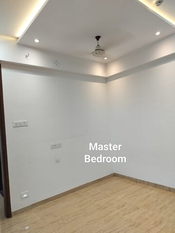 Room in 2 BHK Apartment at VTP Belair, Mahalunge – for Rent