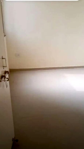 Room in 2 BHK Apartment at Adore Happy Homes, Sector 86 – for Sale