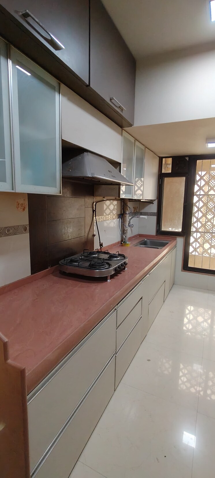 Kitchen, goregaon east 5 Bedroom 2600 Sq.Ft. Apartment In Goregaon East Mumbai 8914692