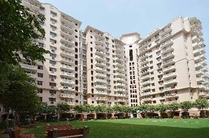 3 BHK Apartment – Exterior View View at DLF The Wellington Estate, Dlf Phase V - for Sale