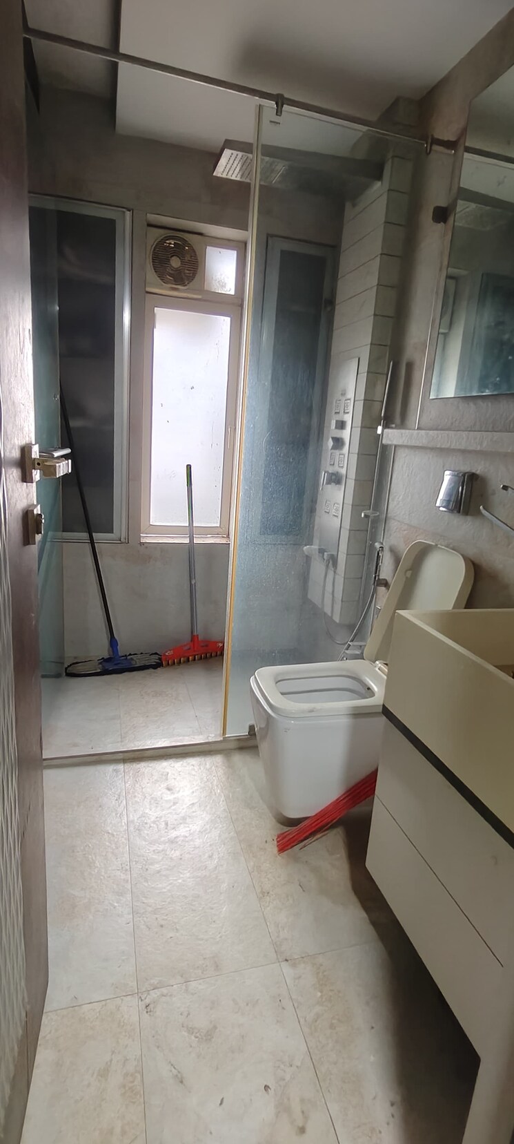 Attached Bathroom, goregaon east 5 Bedroom 2600 Sq.Ft. Apartment In Goregaon East Mumbai 8914692