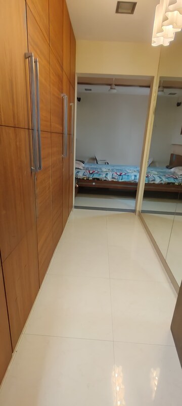 Living Room in 5 BHK Apartment at Goregaon East – for Rent