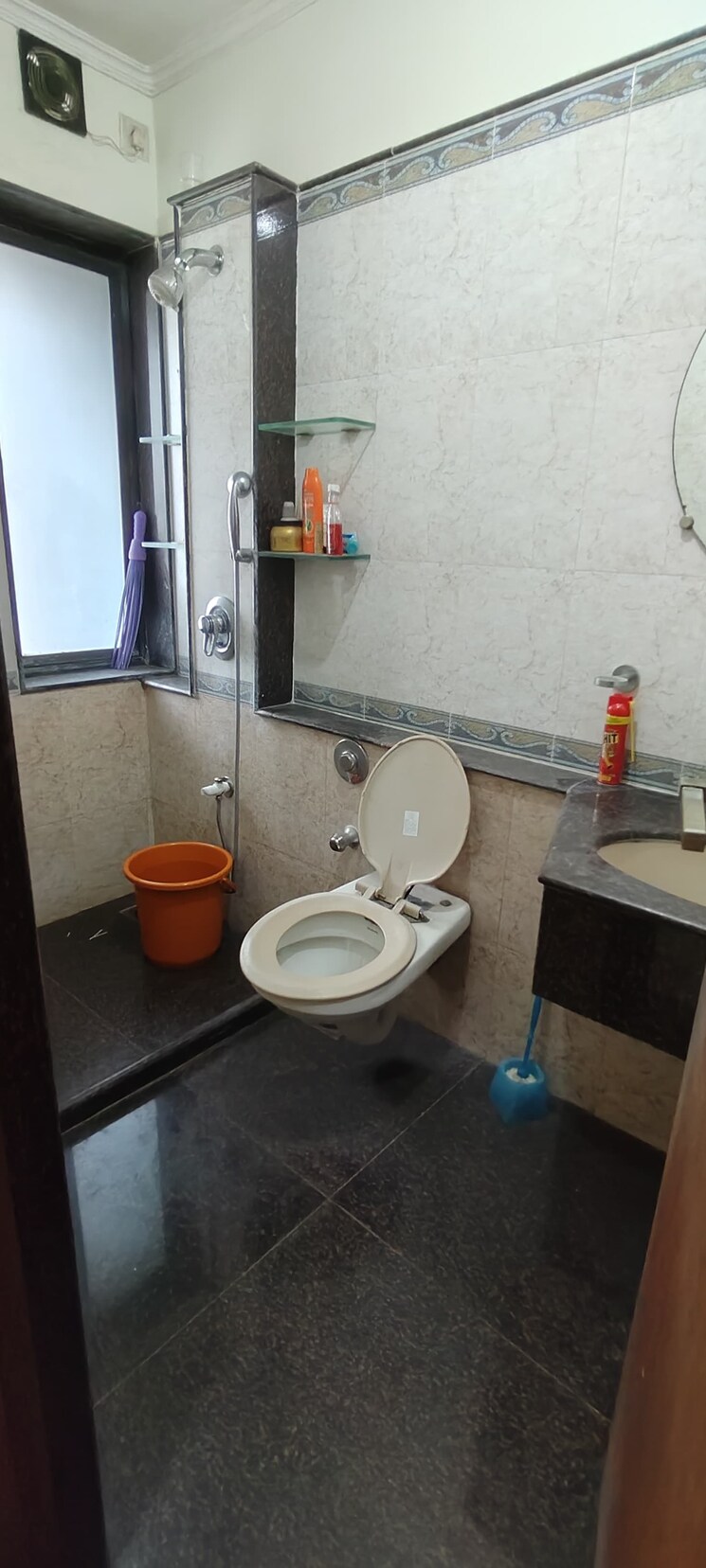 Bathroom, goregaon east 5 Bedroom 2600 Sq.Ft. Apartment In Goregaon East Mumbai 8914692