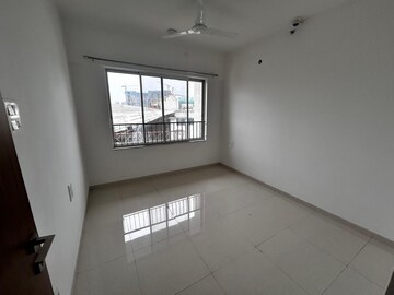 Room in 2 BHK Apartment at Godrej 24, Hinjewadi – for Rent