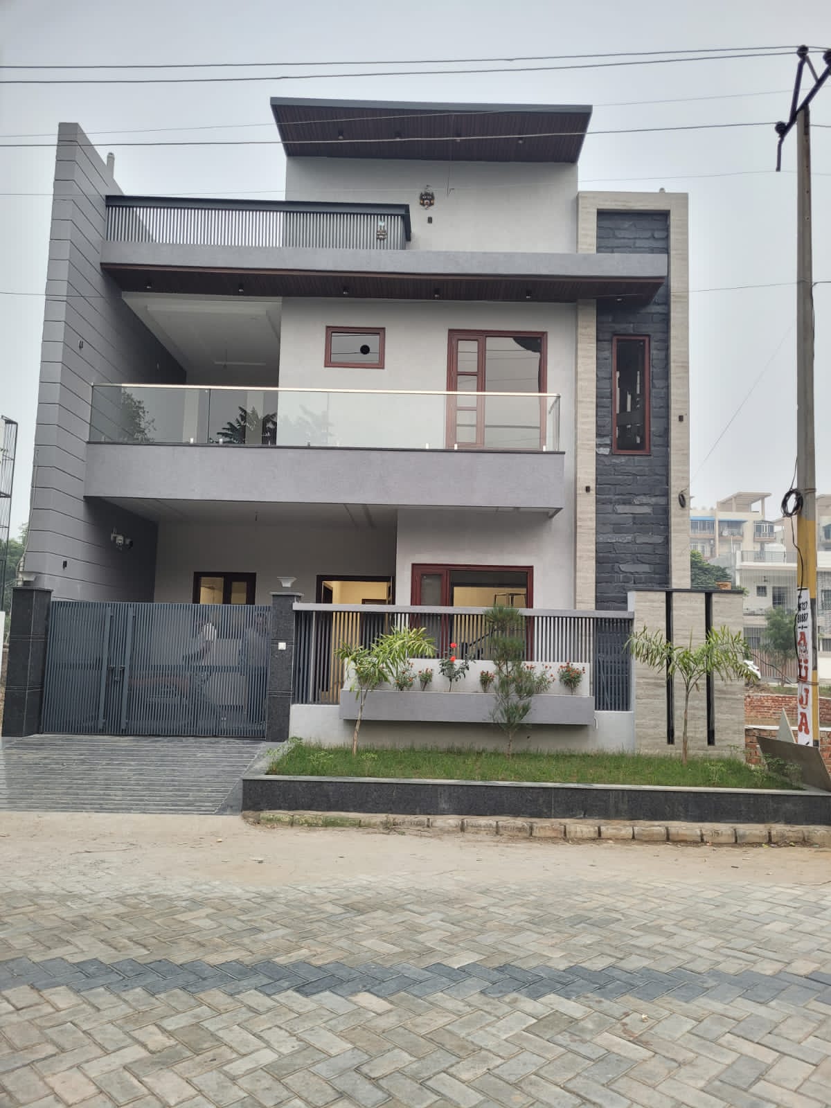 3 BHK + Study Room 250 Sq.Yd. Builder Floor in BP Homes
