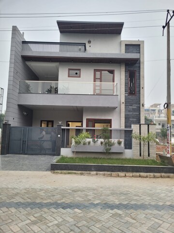 3 BHK Builder Floor For Rent in BP Homes, Sector 85