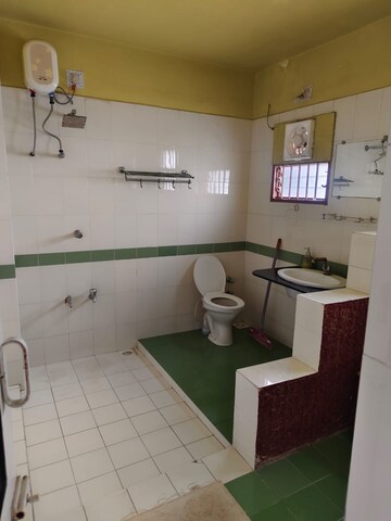 Attached Bathroom in 3 BHK Apartment at Thaltej – for Rent