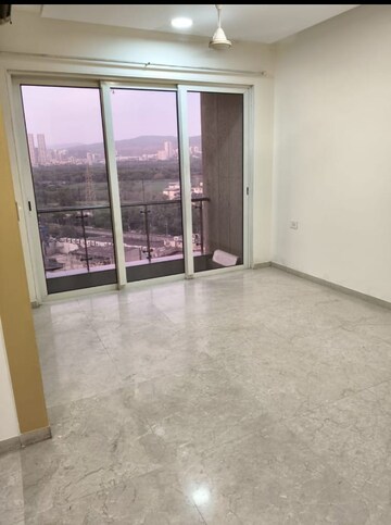 Room in 2 BHK Apartment at Lodha Fiorenza, Goregaon East – for Rent