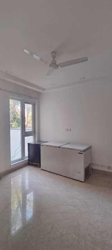 Living Room in 4 BHK Apartment at Safdarjung Development Area – for Rent