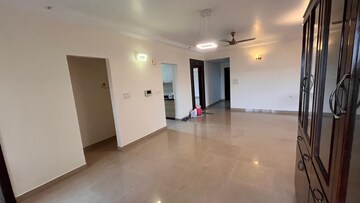 Room in 3 BHK Apartment at Salarpuria Gold Summit, Hennur – for Rent