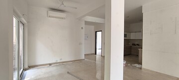 Building Lobby in 3 BHK Villa at BPTP Amstoria, Sector 102 – for Rent