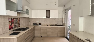 Kitchen in 3 BHK Villa at BPTP Amstoria, Sector 102 – for Rent