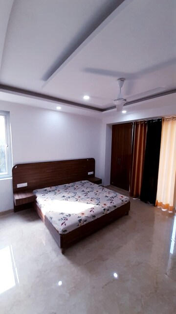 Bedroom in 1 BHK Builder Floor at Sushant Lok I – for Rent