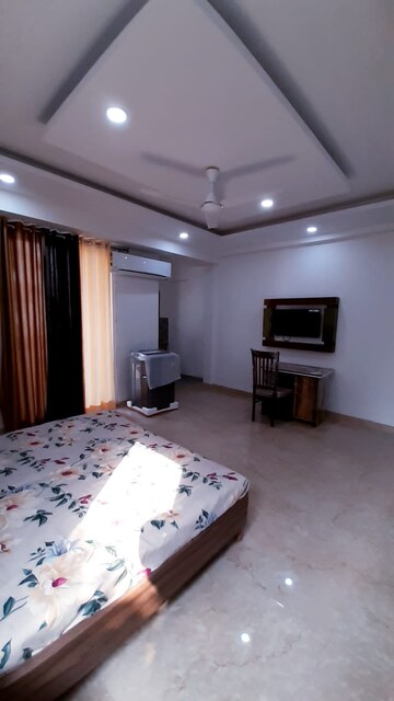 Bedroom in 1 BHK Builder Floor at Sushant Lok I – for Rent