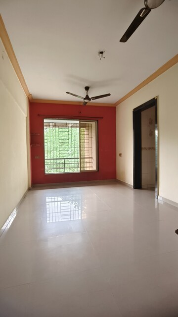 Room in 1 BHK Apartment at Sanghvi Valley, Kalwa – for Rent