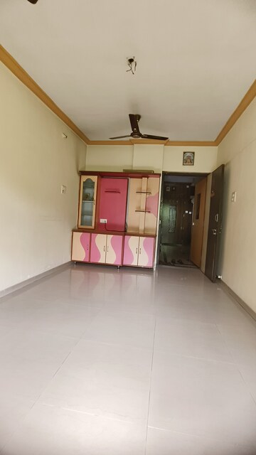 Room in 1 BHK Apartment at Sanghvi Valley, Kalwa – for Rent