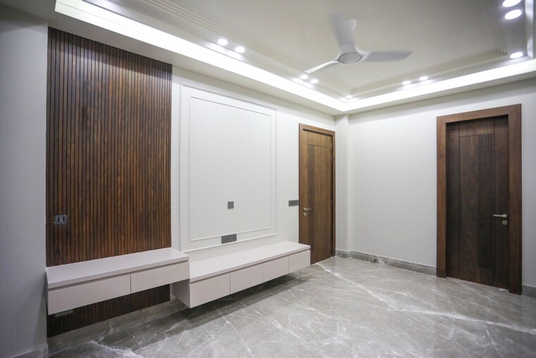 Room, emaar-marbella 4 Bedroom 300 Sq.Yd. Builder Floor In Sector 66 Gurgaon 8914771