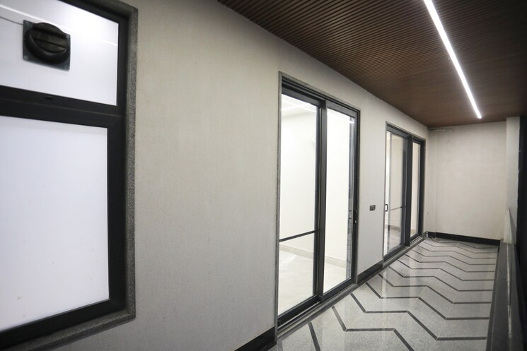 Room, emaar-marbella 4 Bedroom 300 Sq.Yd. Builder Floor In Sector 66 Gurgaon 8914771