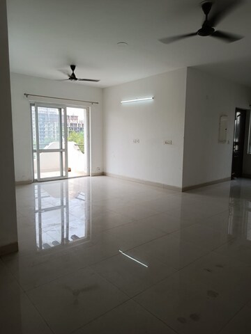  4 BHK Builder Floor at Sector 81 – for Rent