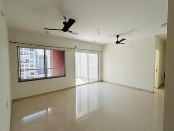 Room in 2 BHK Apartment at Godrej 24, Hinjewadi – for Rent