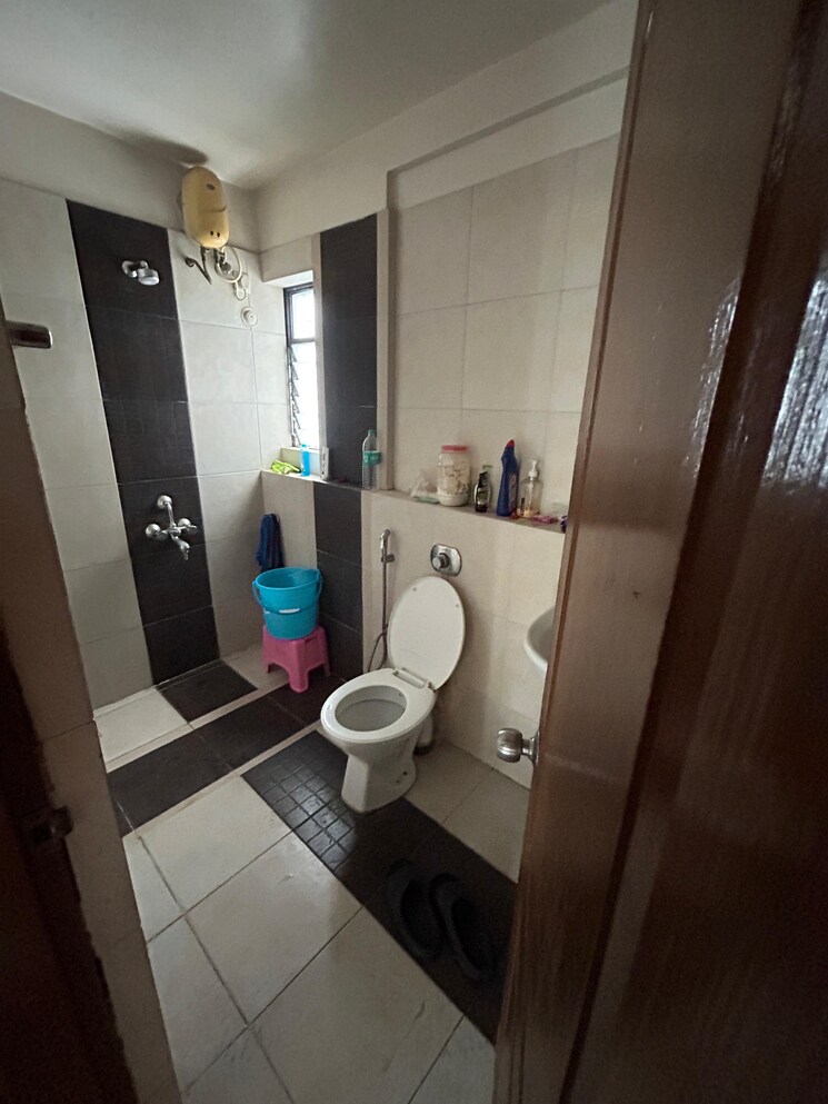 Bathroom, malkani-bella-vista 2 Bedroom 1128 Sq.Ft. Apartment In Viman Nagar Pune 8914802