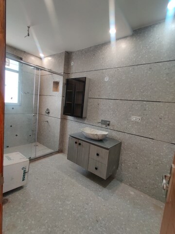 Attached Bathroom in 3 BHK Builder Floor at Sector 45 – for Rent