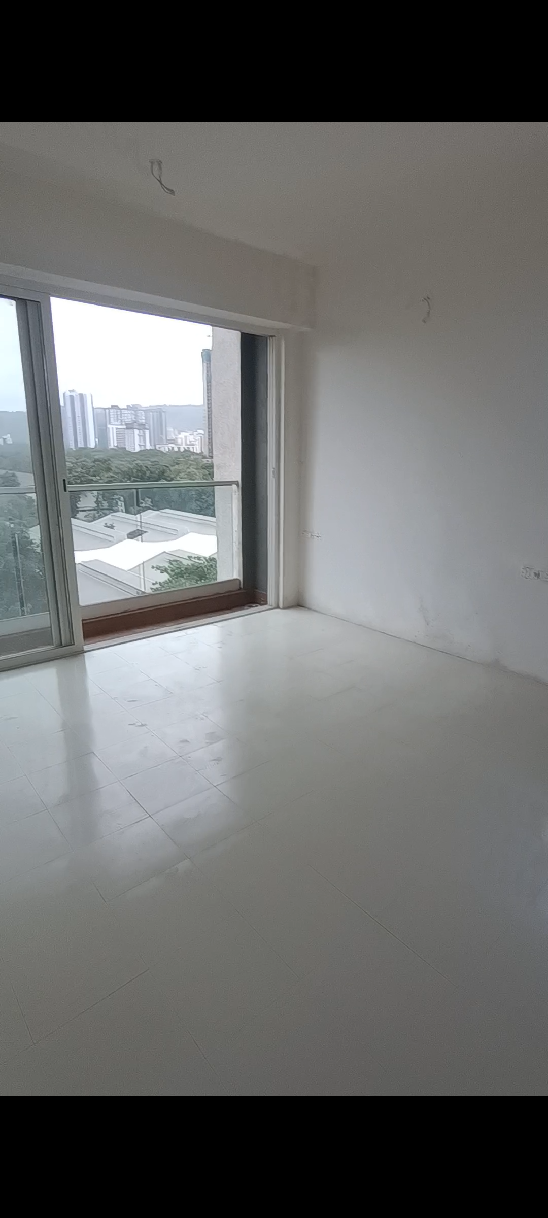 2 BHK + Extra Room Apartment For Sale in Indiabulls One Indiabulls