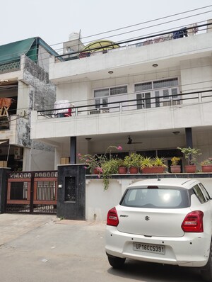 5 BHK Independent House For Sale in Sector 52