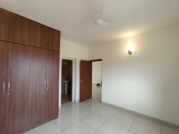 Room in 3 BHK Apartment at Sobha Windsor, Whitefield – for Rent