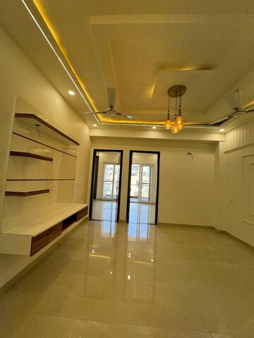 Room in 3 BHK Apartment at Aman Vihar – for Sale