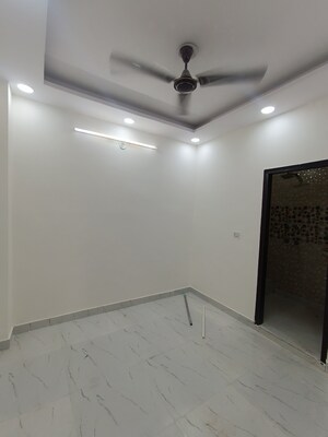 Master Bedroom in 3 BHK Builder Floor at Govindpuri – for Sale