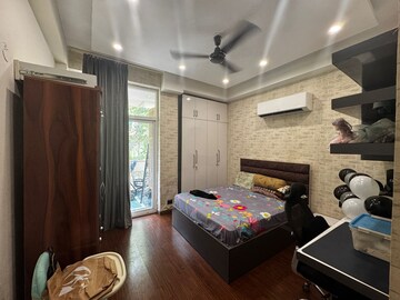 Living Room in 3.5 BHK Builder Floor at SS Almeria, Sector 84 – for Sale