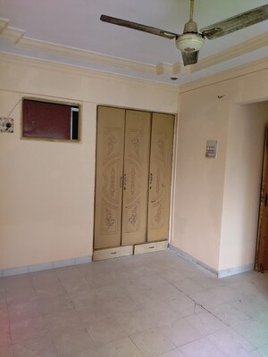 Room in 1 BHK Apartment at Sunflower Co Op Hsg Soc, Mira Road – for Sale