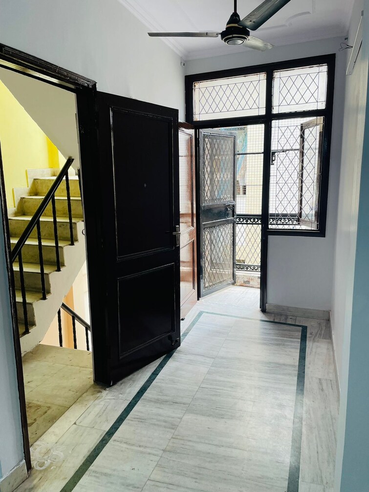 Cover Image, govindpuri 2 Bedroom 600 Sq.Ft. Builder Floor In Govindpuri Delhi 8914903