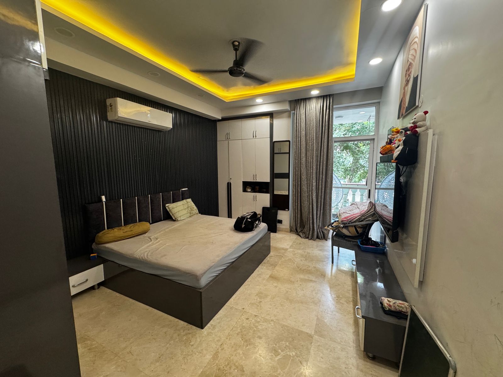 3 BHK + Pooja Room,Servant Room,Extra Room 2000 Sq.Ft. Apartment in SS Almeria