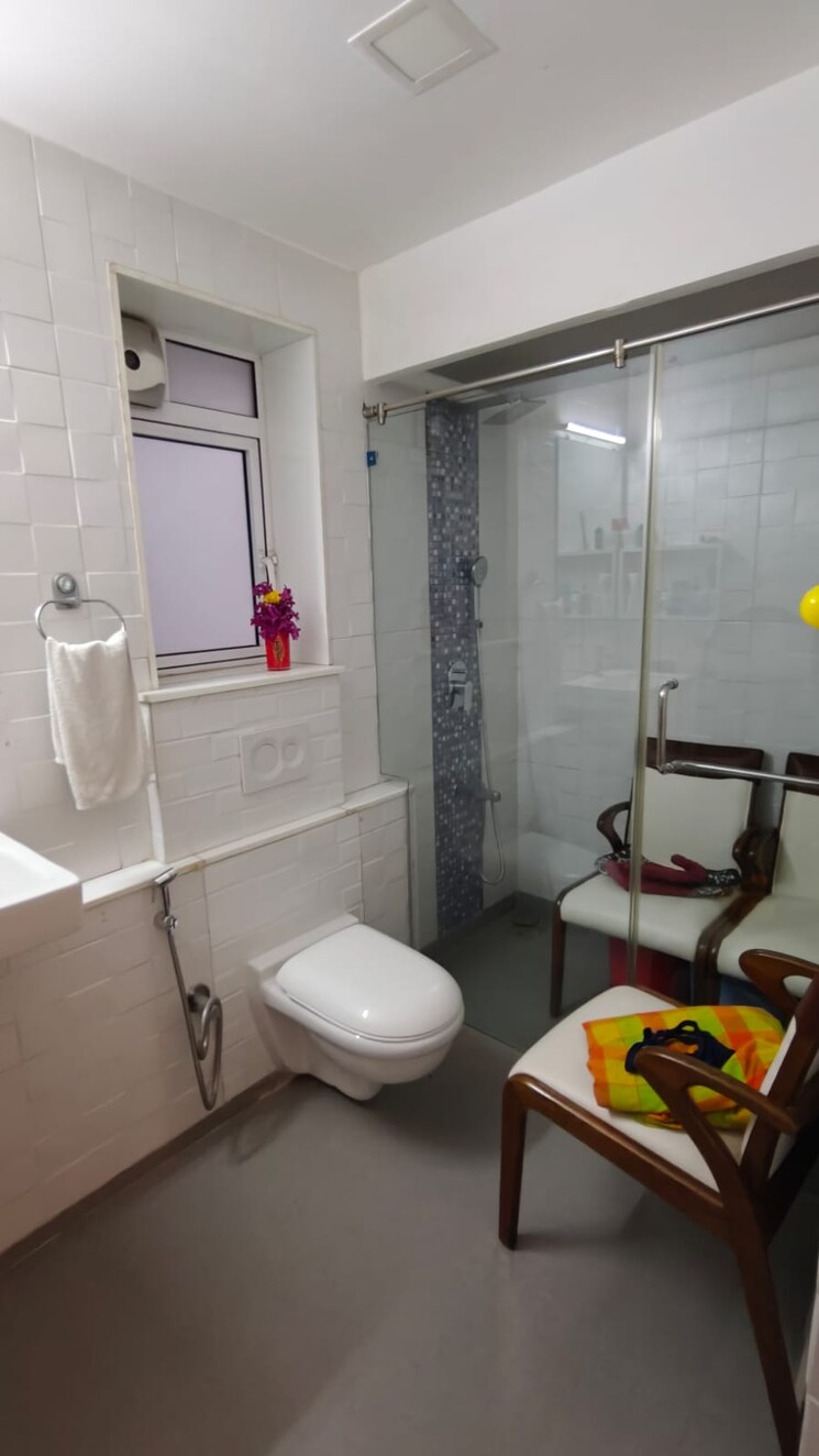 Bathroom, k-raheja-corp-maple-leaf 2 Bedroom 1150 Sq.Ft. Apartment In Powai Mumbai 8914912