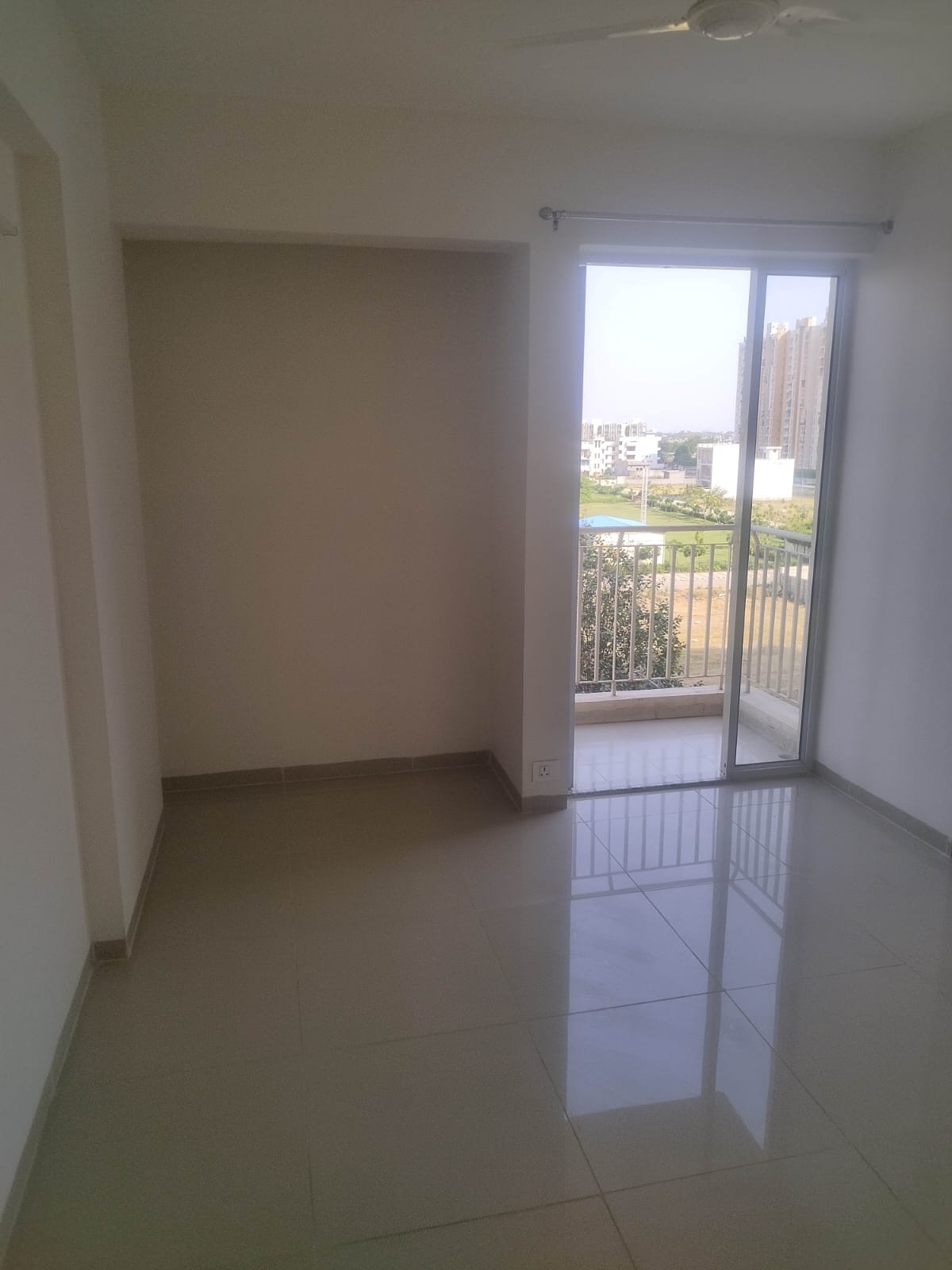 1 BHK + Pooja Room Apartment For Rent in Wave Dream Homes