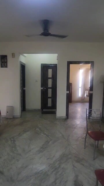 Room in 2 BHK Builder Floor at Lake District, Kankurgachi – for Sale