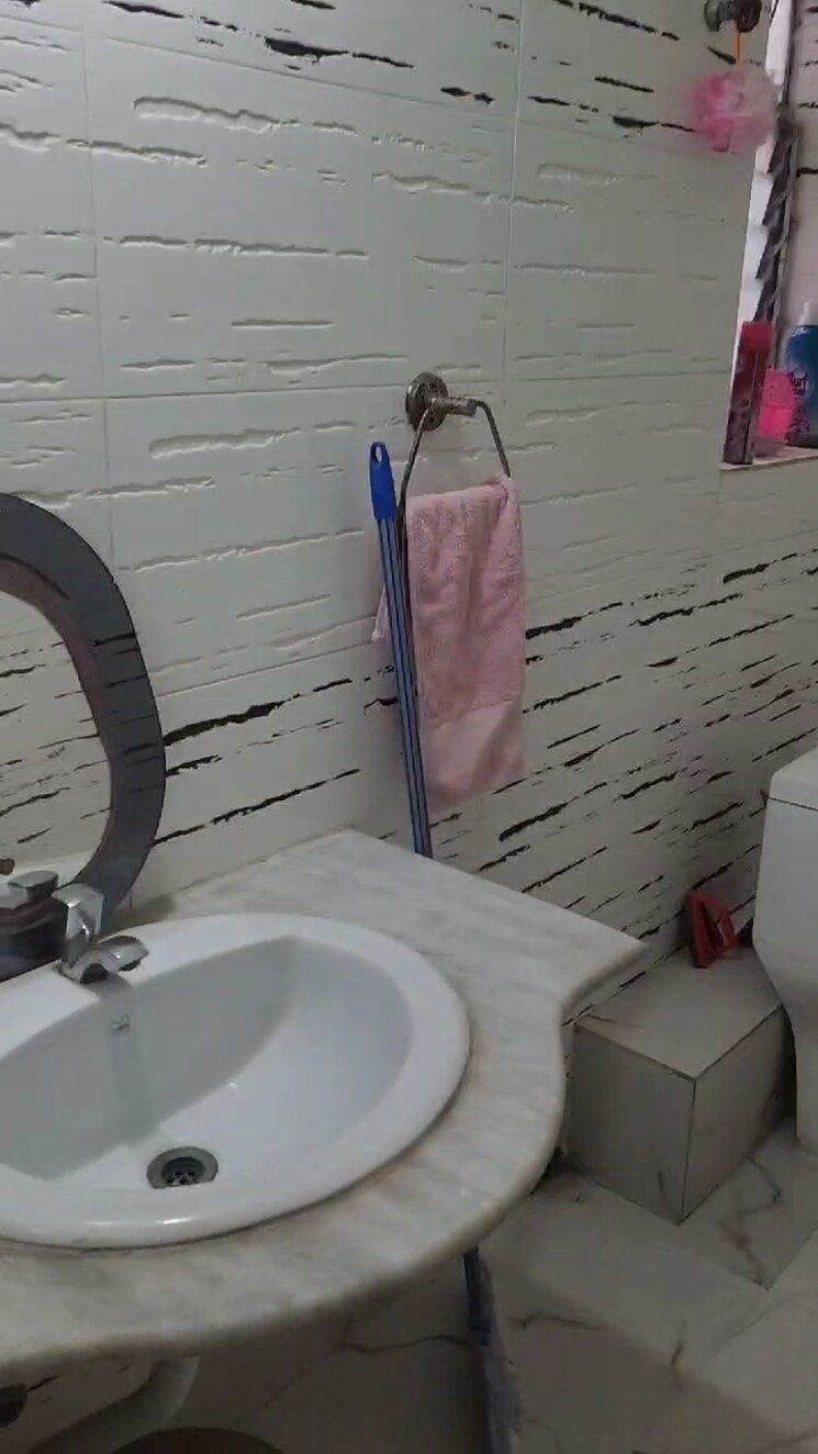 Bathroom, lake-district 2 Bedroom 1202 Sq.Ft. Builder Floor In Kankurgachi Kolkata 8914964