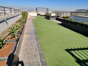 Swimming Pool in 1 BHK Apartment at Panchshil Eon Free Zone, Kharadi – for Rent