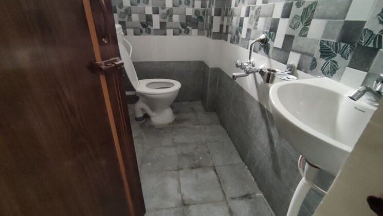 Bathroom, whitefield 1 Bedroom 528 Sq.Ft. Independent House In Whitefield Bangalore 8914978